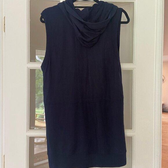 Athleta Cozy Soft Navy Sleveless Zip Up Vest With Ties, Pockets, Hood Size XS - Picture 5 of 9